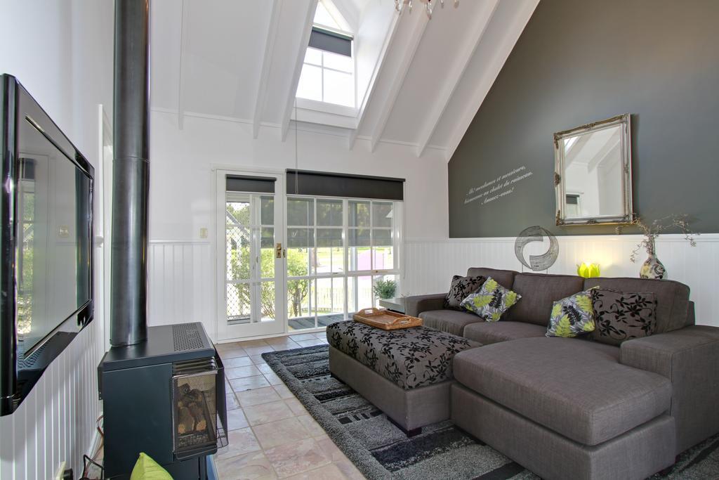 Creek Cottage Bed And Breakfast ทาแรลกอน ห้อง รูปภาพ